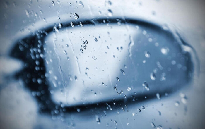 jak-usunac-wilgoc-z-samochodu